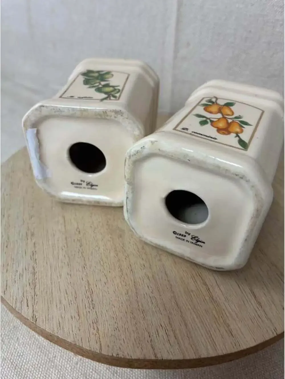 Vintage 1989 Elgin Ceramic Salt and Pepper Shakers